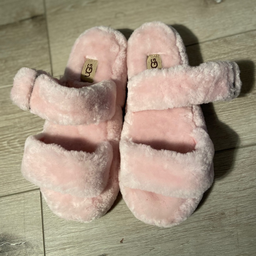 Ugg slides